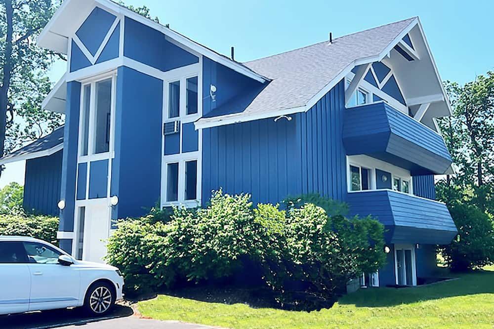 Travelodge by Wyndham Traverse City MI