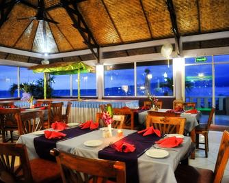 Bali Palms Resort - Manggis - מסעדה