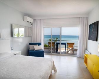 Sideratos Apartments - Karfas - Chambre