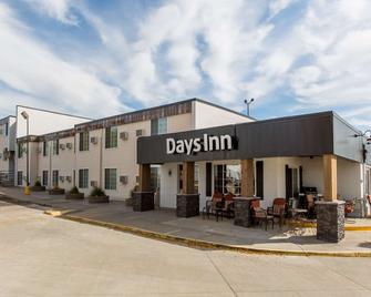 Days Inn by Wyndham Pierre - Pierre - Building