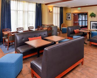 Hampton Inn Evanston - Evanston - Salónek
