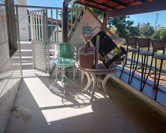 A corner between the sea and the lagoon Come and live unforgettable moments in Guarapari! - Meaípe - Varanda