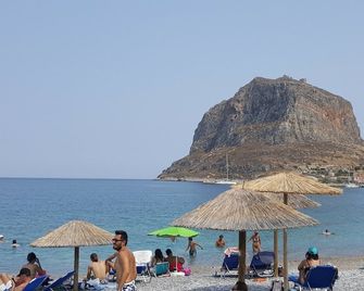 The Flower Of Monemvasia Hotel - Monemvasia