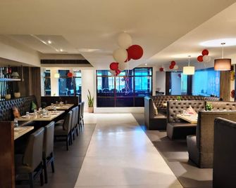 Hemaadri Grand - Hyderabad - Bar