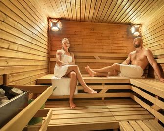 Bellevue Hotel Benesov - Benešov - Spa