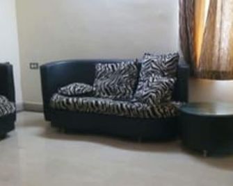 Krishnapatnam Grand Inn - Nellore - Living room