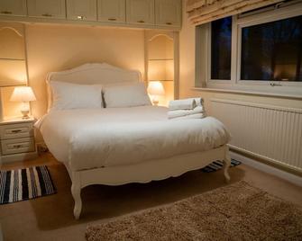 Farnborough Stay - Farnborough - Bedroom