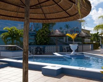 Ocean Reef Yacht Club & Resort - Freeport - Piscine