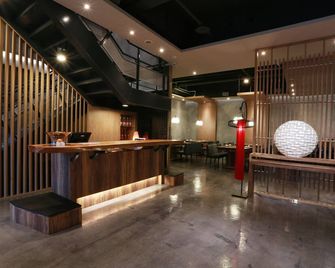 No. 9 Hotel - Jiaoxi Township - דלפק קבלה