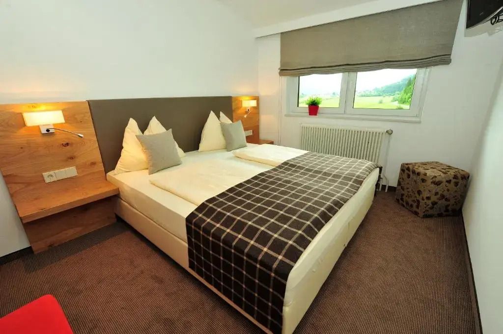 Hotel-Gasthof Strasswirt - Hermagor - חדר שינה