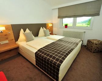 Hotel-Gasthof Strasswirt - Hermagor - חדר שינה