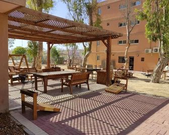 Hadass Desert Inn - Dimona - Patio