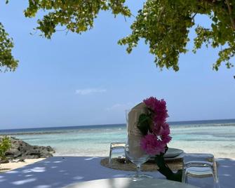 Tranquila Maldives - Rasdhoo - Пляж