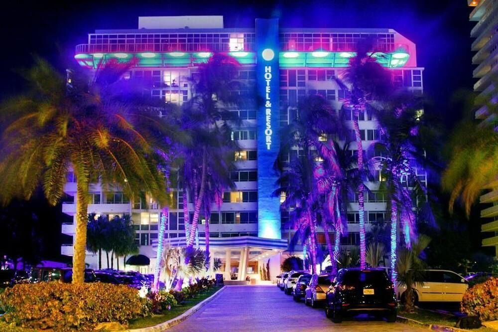 Soothing beachfront studio, ocean view, Ocean Manor - فورت لاودردال - مبنى