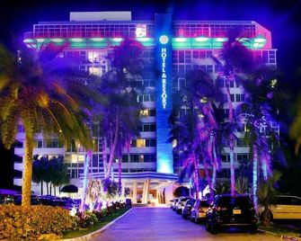 Soothing beachfront studio, ocean view, Ocean Manor - Fort Lauderdale - Edificio