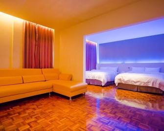 Yung An Business Hotel - Dounan Township - Camera da letto