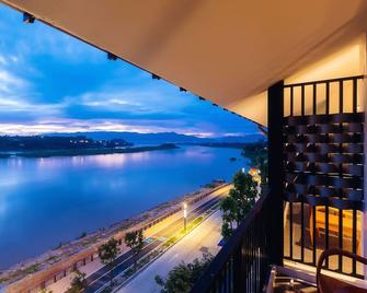 Fortune Riverview Hotel Chiang Khong - Chiang Khong - Balcony