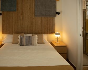 OYO Hotel Los Alamos - Plasencia - Bedroom