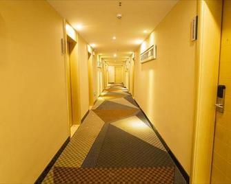 City Comfort Inn Huanggang Luotian Qiaonan - Huanggang - Hallway
