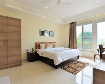 Bluo Studio1 Golf Course Road, Gym, Balcony Garden - Gurugram - Chambre