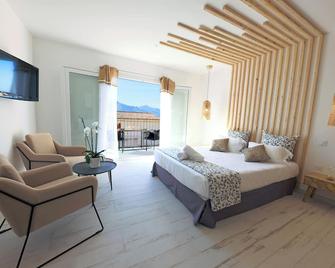 La Manufacture D'oriano Les Nuits Au Village - Montegrosso - Schlafzimmer