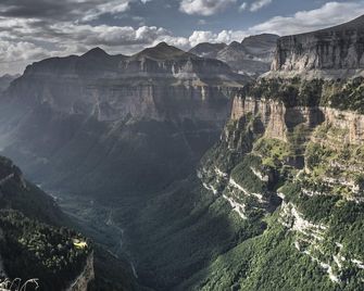 El Mirador - Broto