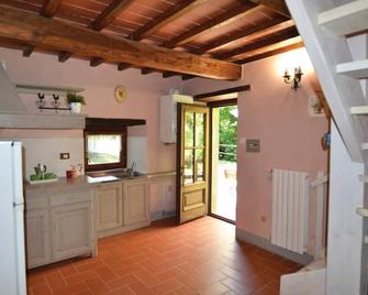 Appartamento in casa colonica ' il Casale del Mulino' - Talla - Cocina
