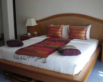 Lazi Beach Resort - Lagi - Bedroom