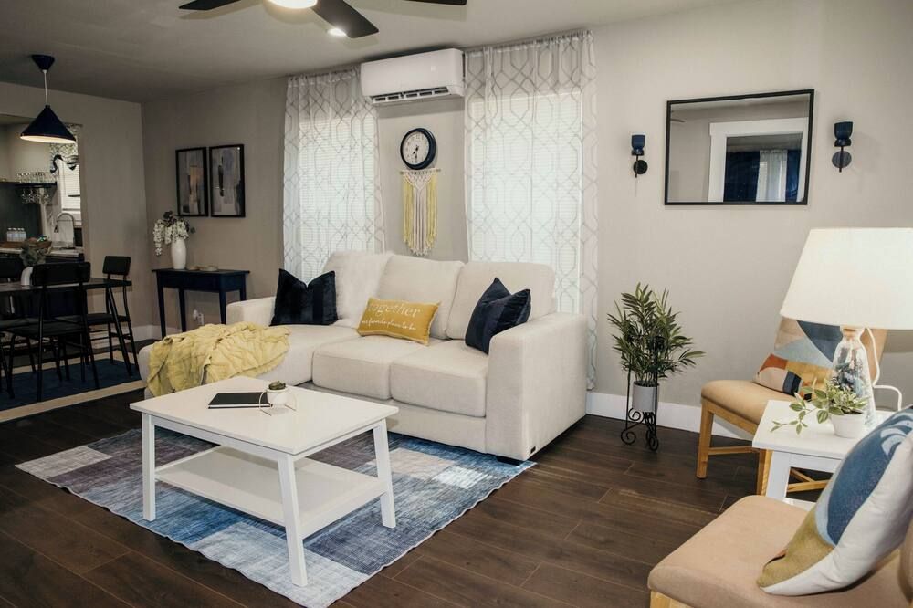 Modern Gem in Prime Miami Location - Miami - Wohnzimmer