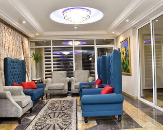 Qualibest Grand Hotels - Abuja - Lounge
