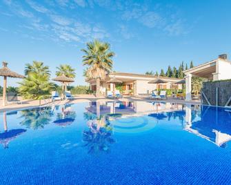 Eden Son Manyo 223 - Muro - Pool