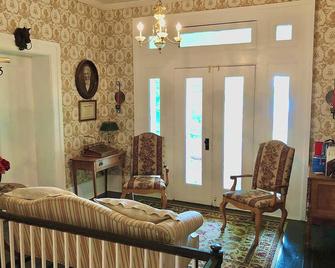 Belmont Inn - Shelbyville - Wohnzimmer