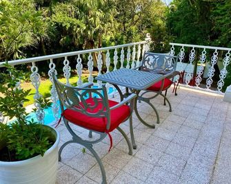 The Whitehouse Bed and Breakfast - Durban - Balcón