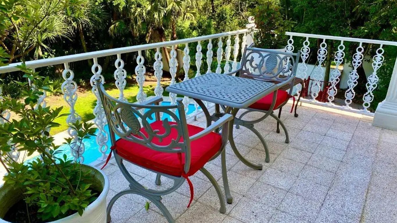 The Whitehouse Bed and Breakfast