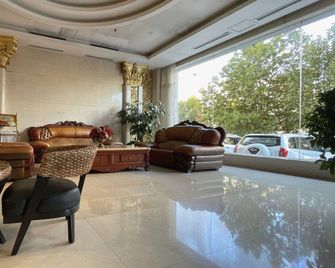 Oriental Hawaii Hotel - Yangquan - Лоббі