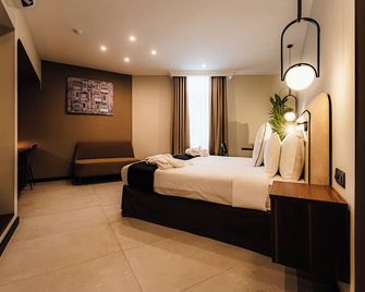 Royale Sainte Hélène Boutique Hotel - Birkirkara - Bedroom