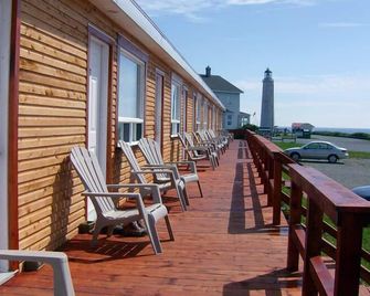 Motel du Haut Phare - Гаспе - Балкон