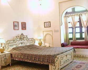 Bassi Fort Palace - Chittorgarh - Bedroom