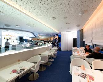 OC Panorama - Velké Meziříčí - Restaurante