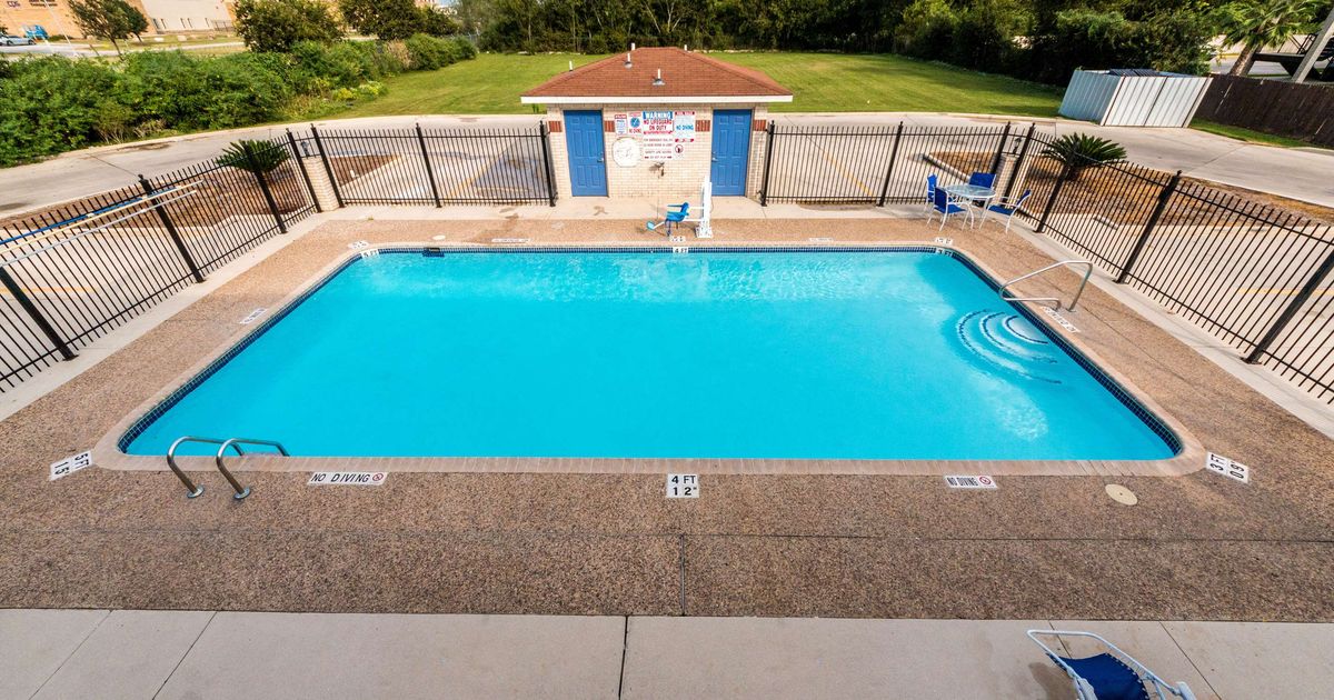 Motel 6 San Antonio South WW White Road £44. San Antonio Hotel Deals