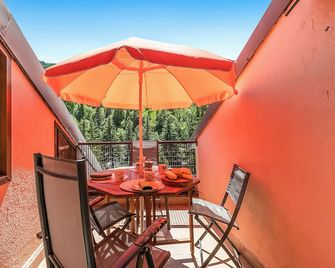 Appartamento Alpine Inspiration for 4 With Balcony - Cesana Torinese - Балкон
