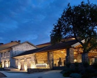 Rural house for large groups with swimming pool El Molino de Losacio (27-33 people) - Losacio de Alba - Edificio