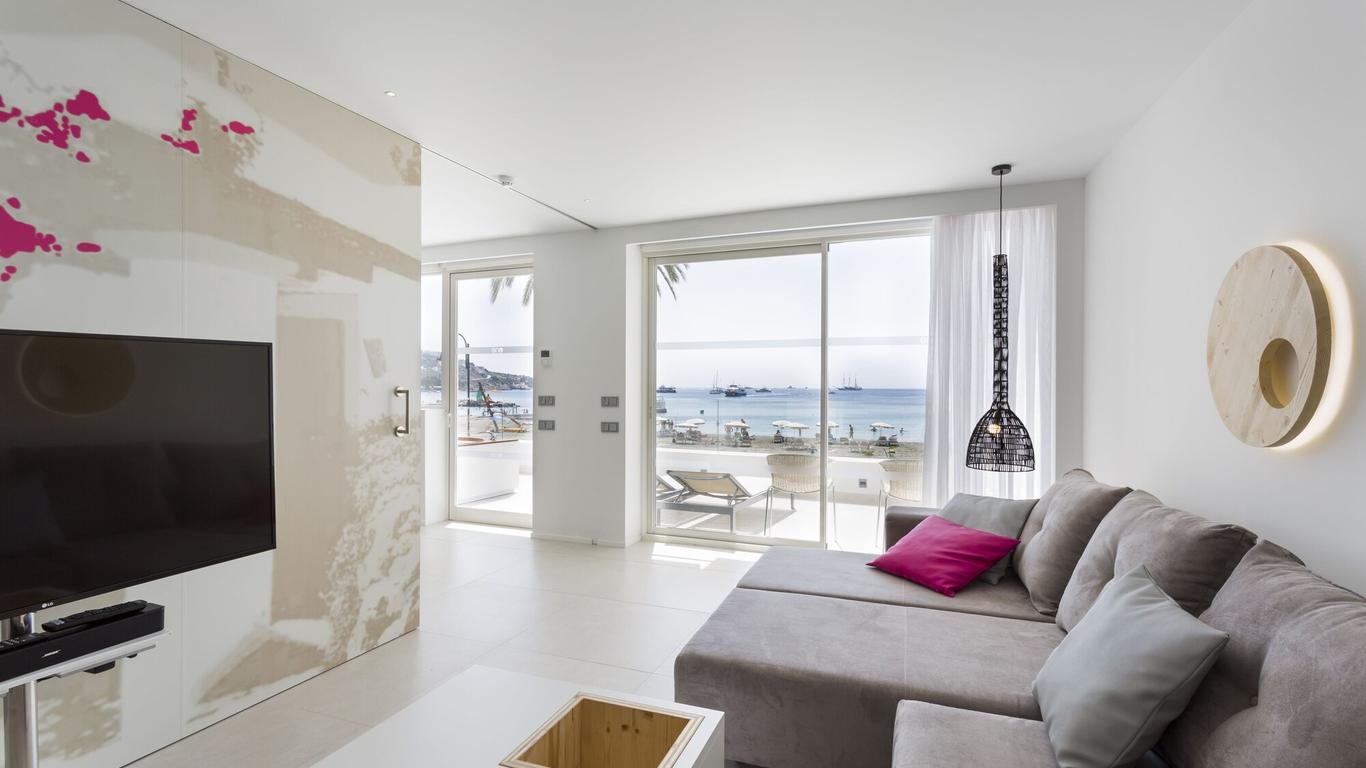 One Ibiza Suites