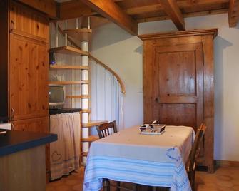 Nice Provençal stone holiday house with air conditioning & pool in Uzès - Montaren-et-Saint-Médiers - Comedor