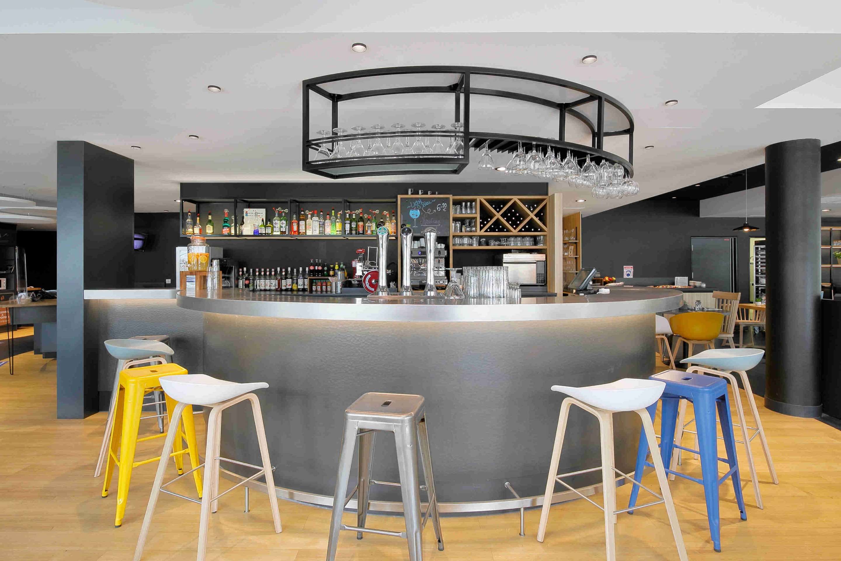 كامبانيل رويزي - أيروبورت سي دي جي - لو مسنيل أميلوت