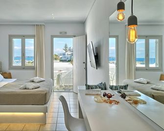 Kanale's Rooms and Suites - Naousa - Bedroom