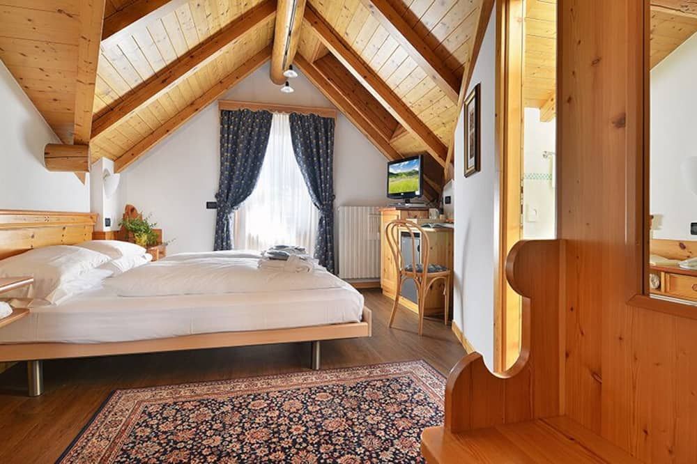 Hotel Livigno - ליביניו - חדר שינה