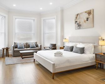 Charlesgate Suites - Boston - Bedroom