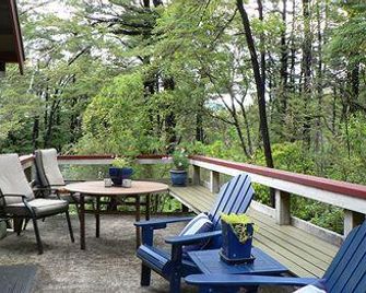 Avarest Bed & Breakfast - Saint Arnaud - Patio