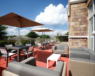 Holiday Inn Meridian E - I 20/I 59 By IHG - מרידיאן - פטיו